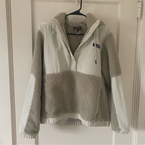 Patagonia Cream Fleece Pullover Medium